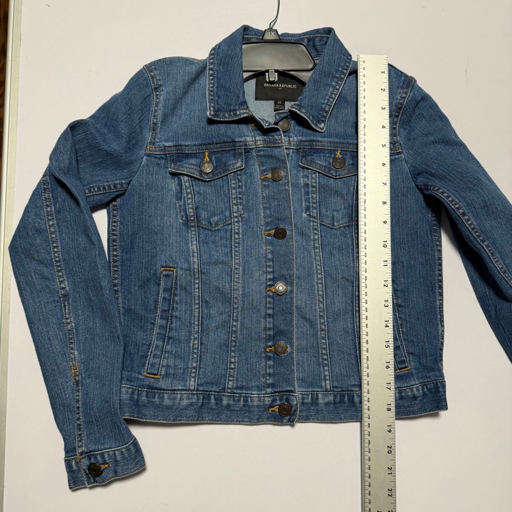 Banana Republic Classic Blue Denim Jean Jacket Women's XS Made in Bangladesh - Picture 4 of 6